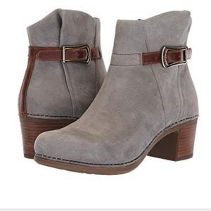 Dansko Hartley Bootie size 40